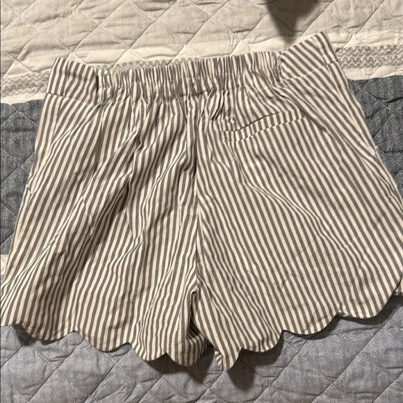 Striped White and Grey Women's Shorts - Medium - Picture 3 of 3